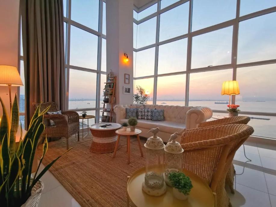 Maritime Suites Holiday Rental George Town Extérieur photo
