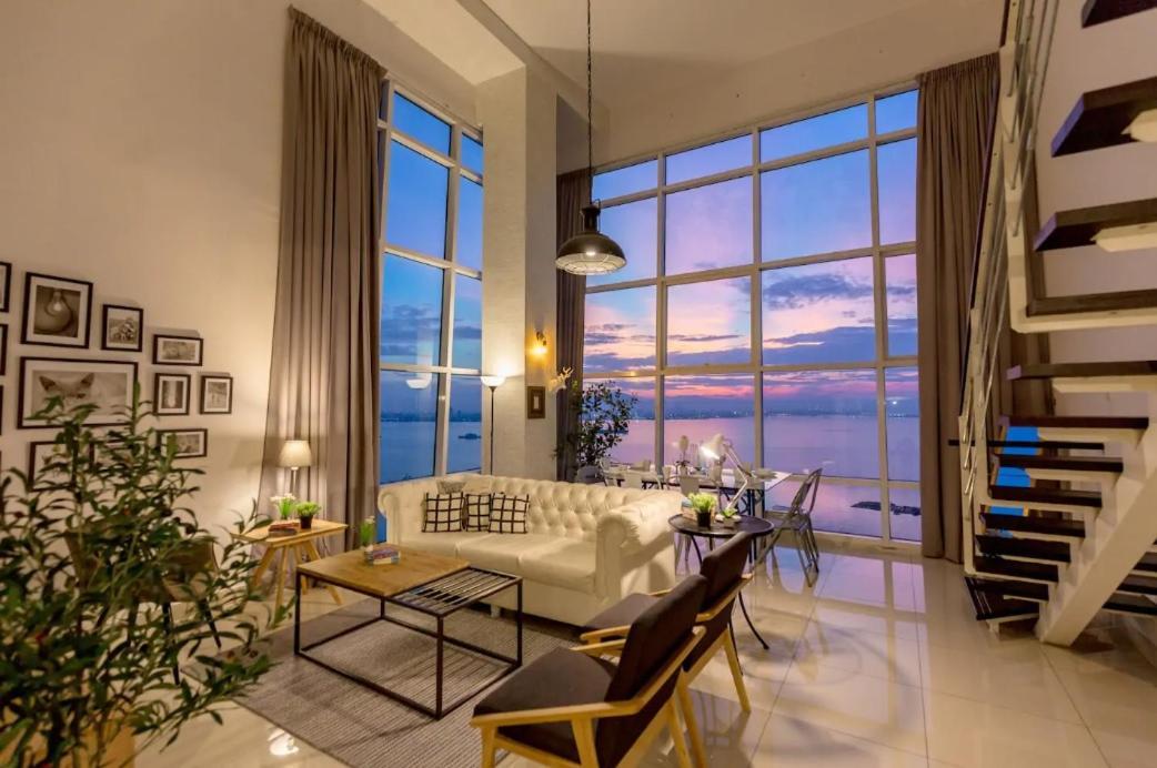 Maritime Suites Holiday Rental George Town Extérieur photo