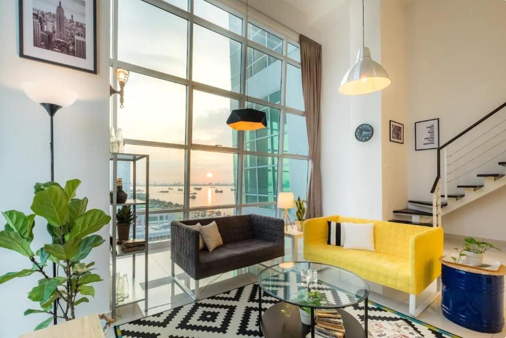 Maritime Suites Holiday Rental George Town Extérieur photo